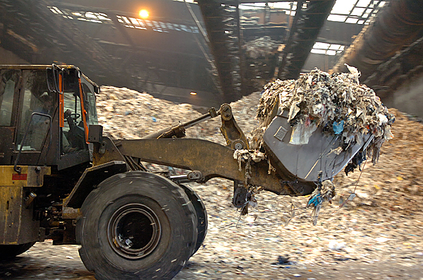 Refuse derived fuel made from municipal solid waste is moved towards the power generation system where it will be burned in a boiler to make electric power at Penobscot Energy Recovery Company in Orrington on Thursday, Sept. 17, 2009. The plant processes 1200-1300 tons per day from 180-200 Maine municipalities it contracts with along with other supplemental contracts. (Bangor Daily News/Bridget Brown) Refuse derived fuel made from municipal solid waste is moved towards the power generation system where it will be burned in a boiler to make electric power at Penobscot Energy Recovery Company in Orrington on Thursday, Sept. 17, 2009. The plant processes 1200-1300 tons per day from 180-200 Maine municipalities it contracts with along with other supplemental contracts. (Bangor Daily News/Bridget Brown)