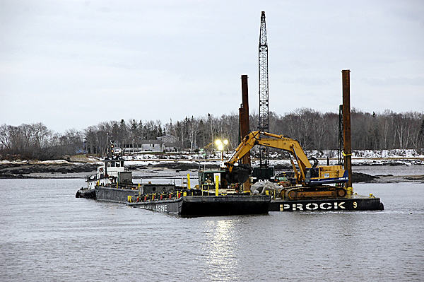 Milbridge dredging at Wyman District in Narraguagus Bay, Sunday, Dec. 13, 2009. PHOTO COURTESY OF ELIZABETH STROUT Milbridge dredging at Wyman District in Narraguagus Bay, Sunday, Dec. 13, 2009. PHOTO COURTESY OF ELIZABETH STROUT