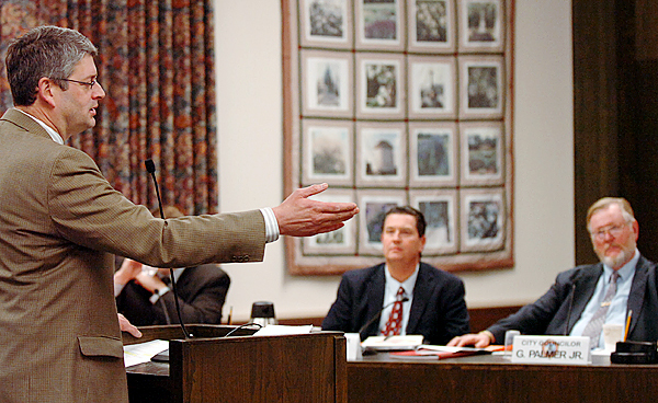 Maine Sen. Joe Perry addresses the Bangor City Council at Monday's meeting, Jan. 11, 2010 in response to an editorial regarding state budget cuts published in Saturday's Bangor Daily News. (Bangor Daily News/Bridget Brown) Maine Sen. Joe Perry addresses the Bangor City Council at Monday's meeting, Jan. 11, 2010 in response to an editorial regarding state budget cuts published in Saturday's Bangor Daily News. (Bangor Daily News/Bridget Brown)