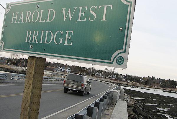 A sport-utility vehicle heads east Saturday on Route 1 across the Harold West Bridge in Milbridge. West, a veteran and former Milbridge selectman who was active in many local and regional projects, died Friday at the age of 85. BANGOR DAILY NEWS PHOTO BY BILL TROTTER A sport-utility vehicle heads east Saturday on Route 1 across the Harold West Bridge in Milbridge. West, a veteran and former Milbridge selectman who was active in many local and regional projects, died Friday at the age of 85. BANGOR DAILY NEWS PHOTO BY BILL TROTTER