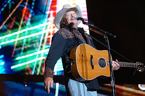 Alan Jackson greets the crowd of more than 8,000 fans at the start of his show Friday, Sept. 10, 2010 which was part of the Bangor Waterfront Concert Series. (Bangor Daily News/Bridget Brown) Alan Jackson greets the crowd of more than 8,000 fans at the start of his show Friday, Sept. 10, 2010 which was part of the Bangor Waterfront Concert Series. (Bangor Daily News/Bridget Brown)