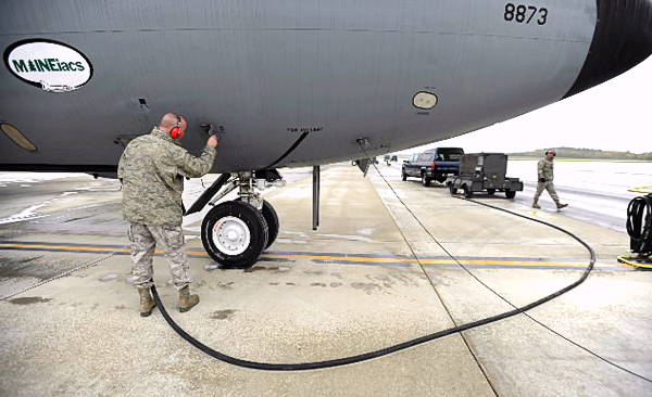 Maine Air National Guard Master Sgt. Tom Curley checks an oxygen gauge on a KC-135 R as the crew prepares for a training mission on Wednesday, October 6, 2010. (Bangor Daily News/Kevin Bennett) Maine Air National Guard Master Sgt. Tom Curley checks an oxygen gauge on a KC-135 R as the crew prepares for a training mission on Wednesday, October 6, 2010. (Bangor Daily News/Kevin Bennett)