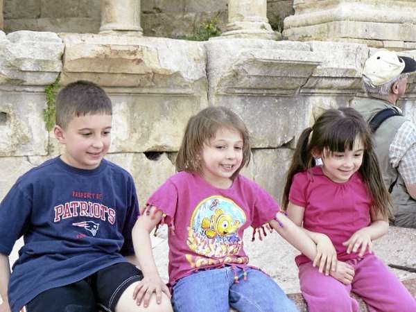 Ahmed, Manar and Sarah. Goes with Cousins story "Jordankids" Photo courtesy of _____) Ahmed, Manar and Sarah. Goes with Cousins story "Jordankids" Photo courtesy of _____)