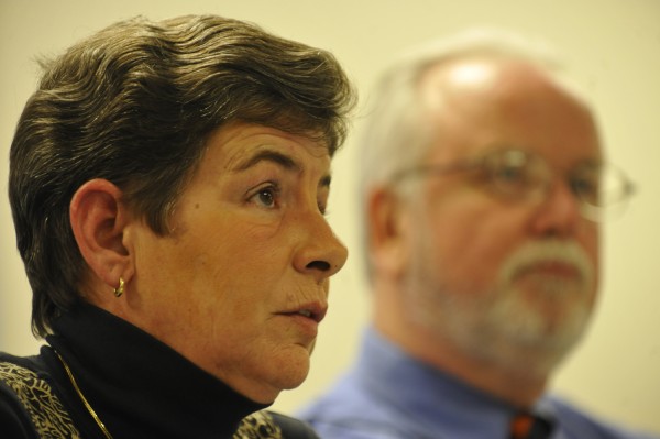 Lorraine Rodgerson, RN, Vice President, Patient Care Services and Chief Nursing Officer at Eastern Maine Medical Center, during a press conference Monday, Nov. 15, 2010 at the hospital about the ongoing contract negotiations between the nurses' union and EMMC. At right is Gregory Howatt, EMMC's Vice President, Human Resources and Education. (Bangor Daily New/John Clarke Russ) Lorraine Rodgerson, RN, Vice President, Patient Care Services and Chief Nursing Officer at Eastern Maine Medical Center, during a press conference Monday, Nov. 15, 2010 at the hospital about the ongoing contract negotiations between the nurses' union and EMMC. At right is Gregory Howatt, EMMC's Vice President, Human Resources and Education. (Bangor Daily New/John Clarke Russ)