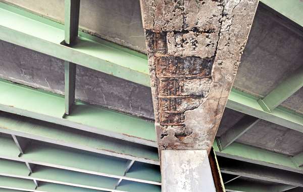 A crumbling support of the I-395 bridge that spans over the discontinued section of Webster Avenue in Bangor. A crumbling support of the I-395 bridge that spans over the discontinued section of Webster Avenue in Bangor.