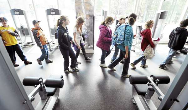 Fifth-grade students from the State Street School in Brewer tour the UMaine recreation center on the Orono campus on Friday, April 8, 2010. More than 200 fifth-graders from around the state went on a walking tour of the campus sponsored by Black Bear Properties and designed to promote a healthy lifestyle. Fifth-grade students from the State Street School in Brewer tour the UMaine recreation center on the Orono campus on Friday, April 8, 2010. More than 200 fifth-graders from around the state went on a walking tour of the campus sponsored by Black Bear Properties and designed to promote a healthy lifestyle.