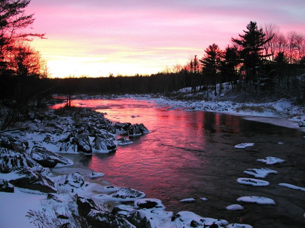 A sunset over the Union River in Ellsworth is seen in December 2004. In a report released Wednesday, the Institute for Economics and Peace says Maine is the most peaceful state, while Louisiana is the least peaceful. A sunset over the Union River in Ellsworth is seen in December 2004. In a report released Wednesday, the Institute for Economics and Peace says Maine is the most peaceful state, while Louisiana is the least peaceful.