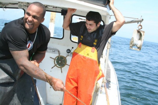 Boston Celtics forward Glen “Big Baby” Davis, left, hauls traps with Phippsburg-based lobsterman Richard Gilmore on Saturday as part of a promotion for GetMaineLobster.com. Boston Celtics forward Glen “Big Baby” Davis, left, hauls traps with Phippsburg-based lobsterman Richard Gilmore on Saturday as part of a promotion for GetMaineLobster.com.