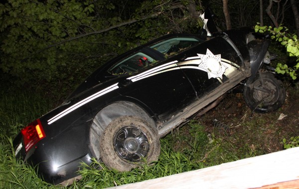 Knox County Sheriff's Deputy escaped serious injury when he misjudged a corner during a car chase Monday morning. Knox County Sheriff's Deputy escaped serious injury when he misjudged a corner during a car chase Monday morning.