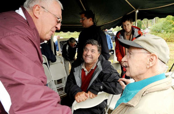 David Shea (left) of Auburn and John Emerson (center) of Lewiston talk Thursday with Bill Cummings of Auburn at a gathering to announce the plans for a new Auburn-Lewiston YMCA on North River Road in Auburn. Cummings sold 92 undeveloped acres to the YMCA for its new home. David Shea (left) of Auburn and John Emerson (center) of Lewiston talk Thursday with Bill Cummings of Auburn at a gathering to announce the plans for a new Auburn-Lewiston YMCA on North River Road in Auburn. Cummings sold 92 undeveloped acres to the YMCA for its new home.