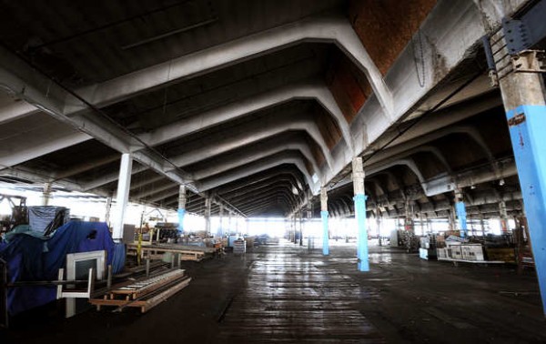 The iconic saw-tooth construction, as seen from the interior of Bates Mill No. 5. The iconic saw-tooth construction, as seen from the interior of Bates Mill No. 5.