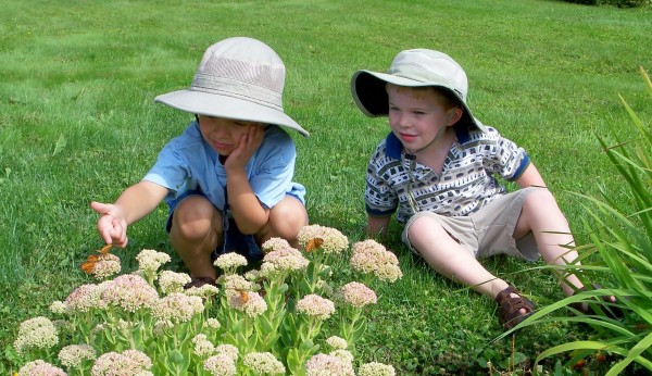 In September 2003, Hunter Burke (left) was diagnosed with atypical Hemolytic Uremic Syndrome (aHUS), an extremely rare disease. He died in May 2008 from complications that arose during an attempted kidney-liver transplant at Mt. Sinai Hospital in New York. Ten months later, his younger brother Skyler (right) was also diagnosed with an active case of aHUS. He has been treated with the experimental drug Soliris; Skyler is supposedly the third aHUS patient in the world to be treated with with Soliris, and currently his lab tests show no sign of disease activity. In September 2003, Hunter Burke (left) was diagnosed with atypical Hemolytic Uremic Syndrome (aHUS), an extremely rare disease. He died in May 2008 from complications that arose during an attempted kidney-liver transplant at Mt. Sinai Hospital in New York. Ten months later, his younger brother Skyler (right) was also diagnosed with an active case of aHUS. He has been treated with the experimental drug Soliris; Skyler is supposedly the third aHUS patient in the world to be treated with with Soliris, and currently his lab tests show no sign of disease activity.