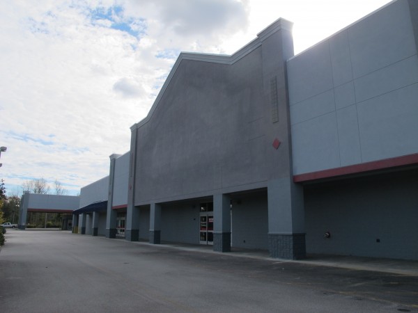 The 140,000-square-foot former Lowe's building in Ellsworth. The 140,000-square-foot former Lowe's building in Ellsworth.