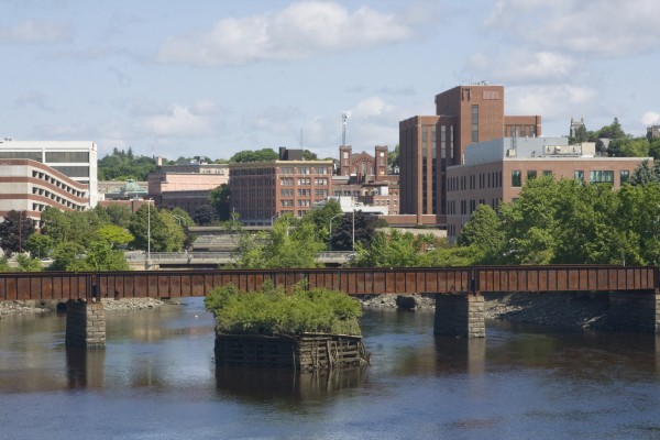 Downtown Bangor, one of Maine's three metropolitan areas. Downtown Bangor, one of Maine's three metropolitan areas.