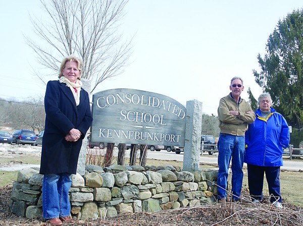 Sheila Matthews-Bull (from left), chairwoman of the Kennebunkport Board of Selectmen, Allen Daggett, and resident Jackie Kellett are among those who want to explore withdrawal from Regional School Unit 21. Sheila Matthews-Bull (from left), chairwoman of the Kennebunkport Board of Selectmen, Allen Daggett, and resident Jackie Kellett are among those who want to explore withdrawal from Regional School Unit 21.