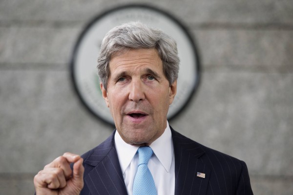 Secretary of State John Kerry makes a statement to the media regarding his meeting with Russian Foreign Minister Sergey Lavrov in Bandar Seri Begawan July 2, 2013. Kerry said he did not have substantive discussions with Russian Foreign Minister Sergei Lavrov on former U.S. spy agency contractor Edward Snowden when the two held a two-hour meeting at an Asian security conference on Tuesday. Secretary of State John Kerry makes a statement to the media regarding his meeting with Russian Foreign Minister Sergey Lavrov in Bandar Seri Begawan July 2, 2013. Kerry said he did not have substantive discussions with Russian Foreign Minister Sergei Lavrov on former U.S. spy agency contractor Edward Snowden when the two held a two-hour meeting at an Asian security conference on Tuesday.