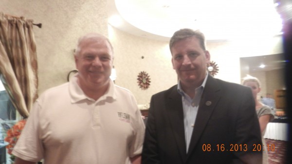 Syndicated talk show host, author and Boston Herald columnist Howie Carr, left, and Anthony Amore, lead investigator of the largest art theft in world history, presented to a sold-out show, attended by more than 550 people. It is Carr's largest to date. Syndicated talk show host, author and Boston Herald columnist Howie Carr, left, and Anthony Amore, lead investigator of the largest art theft in world history, presented to a sold-out show, attended by more than 550 people. It is Carr's largest to date.