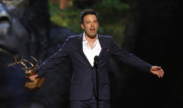 Actor and director Ben Affleck accepts the Guy of the Year award at the seventh annual Spike TV's "Guys Choice" awards in Culver City, California in this June 8, 2013, file photo. Affleck has been cast as Batman in an upcoming Superman sequel that will see the two caped crusaders face off against each other, film studio Warner Bros Pictures said in a statement on August 21, 2013. Actor and director Ben Affleck accepts the Guy of the Year award at the seventh annual Spike TV's "Guys Choice" awards in Culver City, California in this June 8, 2013, file photo. Affleck has been cast as Batman in an upcoming Superman sequel that will see the two caped crusaders face off against each other, film studio Warner Bros Pictures said in a statement on August 21, 2013.