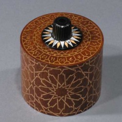 "Safe Box #4" by David Belser
3.5" x 3"
Mahogany, pear, ebony with copper and silver leaf "Safe Box #4" by David Belser
3.5" x 3"
Mahogany, pear, ebony with copper and silver leaf