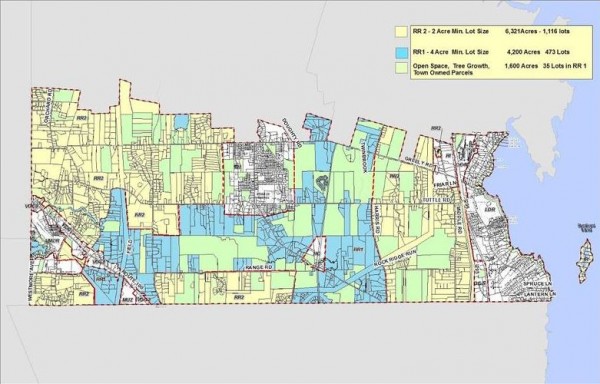 A map provided by the town of Cumberland shows the existing Rural Residential 1 (in blue) and 2 (in yellow) zones. The green areas show regions of open space, tree growth or town-owned properties. A proposed update to the town's Comprehensive Plan recommends the two RR zones be merged, so that both allow minimum lots of two acres, as permitted in RR2. RR1 allows minimum lots of four acres. A map provided by the town of Cumberland shows the existing Rural Residential 1 (in blue) and 2 (in yellow) zones. The green areas show regions of open space, tree growth or town-owned properties. A proposed update to the town's Comprehensive Plan recommends the two RR zones be merged, so that both allow minimum lots of two acres, as permitted in RR2. RR1 allows minimum lots of four acres.