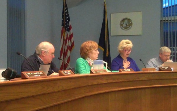 The two Hampden Council members who have abstained from reciting the Pledge of Allegience at their council meeting stood up Monday evening and made their pledge. The two Hampden Council members who have abstained from reciting the Pledge of Allegience at their council meeting stood up Monday evening and made their pledge.