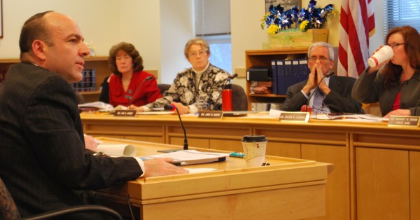In this January 2014 file photo, Gary Alexander presents his Medicaid expansion feasibility study on Tuesday to lawmakers on the Health and Human Services Committee, including (from left) Reps. Carol McElwee, R-Caribou, and Ann Dorney, D-Norridgewock, and Sens. James Hamper, R-Oxford, and Colleen Lachowicz, D-Waterville. In this January 2014 file photo, Gary Alexander presents his Medicaid expansion feasibility study on Tuesday to lawmakers on the Health and Human Services Committee, including (from left) Reps. Carol McElwee, R-Caribou, and Ann Dorney, D-Norridgewock, and Sens. James Hamper, R-Oxford, and Colleen Lachowicz, D-Waterville.