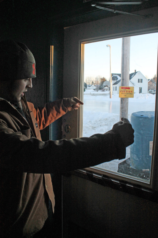 Homemade \'Zamboni\' helps Van Buren rink stay smooth — Aroostook ... Homemade \'Zamboni\' helps Van Buren rink stay smooth — Aroostook ...