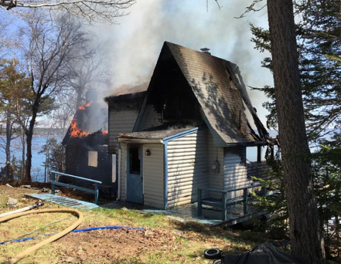 Fire Destroys Bayside Cottage In South Bristol Midcoast Bangor