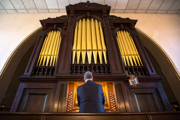 Playing a Church Organ