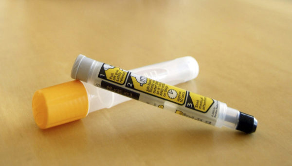FDA Accuses EpiPen Maker of Failing to Investigate Malfunctions