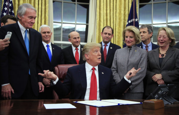 Trump administration to let states adopt Medicaid work requirements