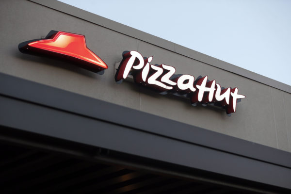 National Football League cuts Pizza Hut deal day after Papa John's breakup
