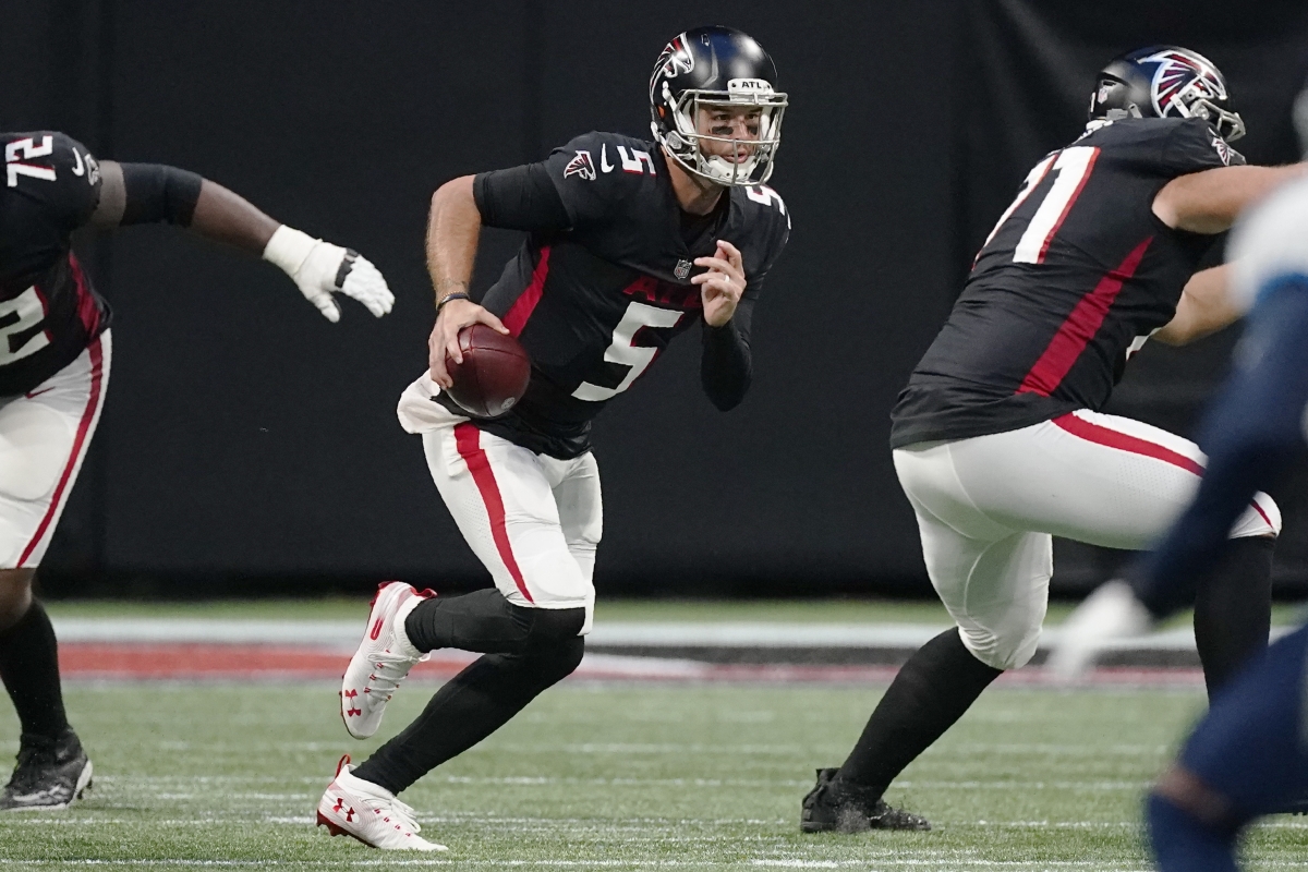 Falcons 1st NFL team to have 100 percent of players vaccinated