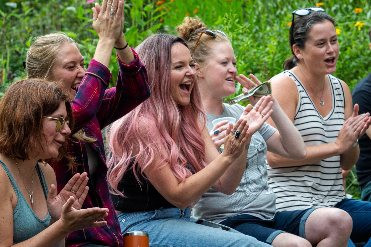 ‘Curbside Queens’ deliver Maine drag show right to your door