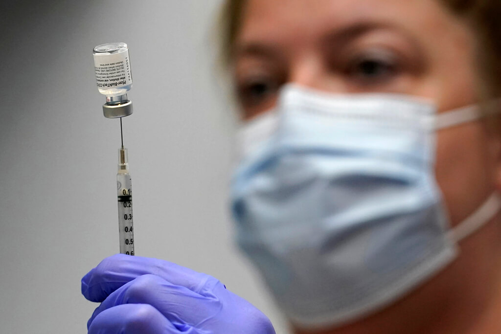Maine Hospitals Brace For Small Number Of Staff To Quit Over New Vaccine Mandate