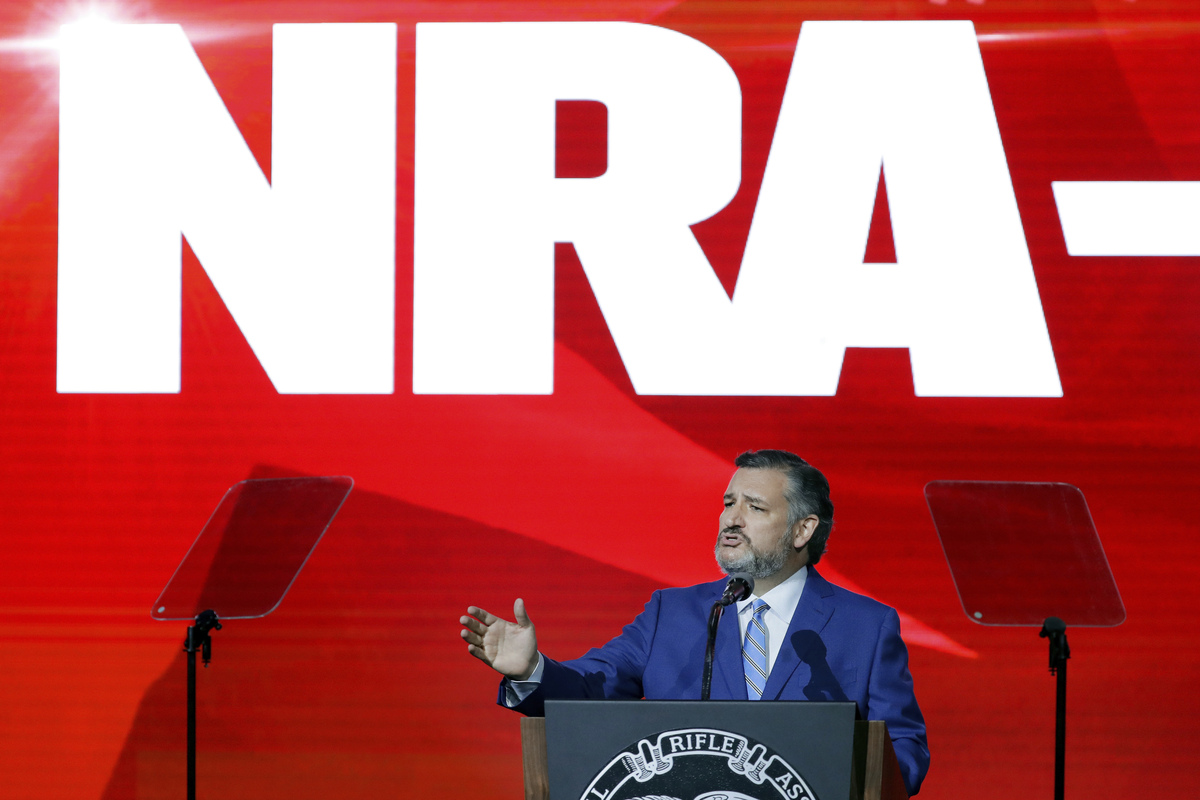 NRA speakers unshaken on gun rights after school massacre
