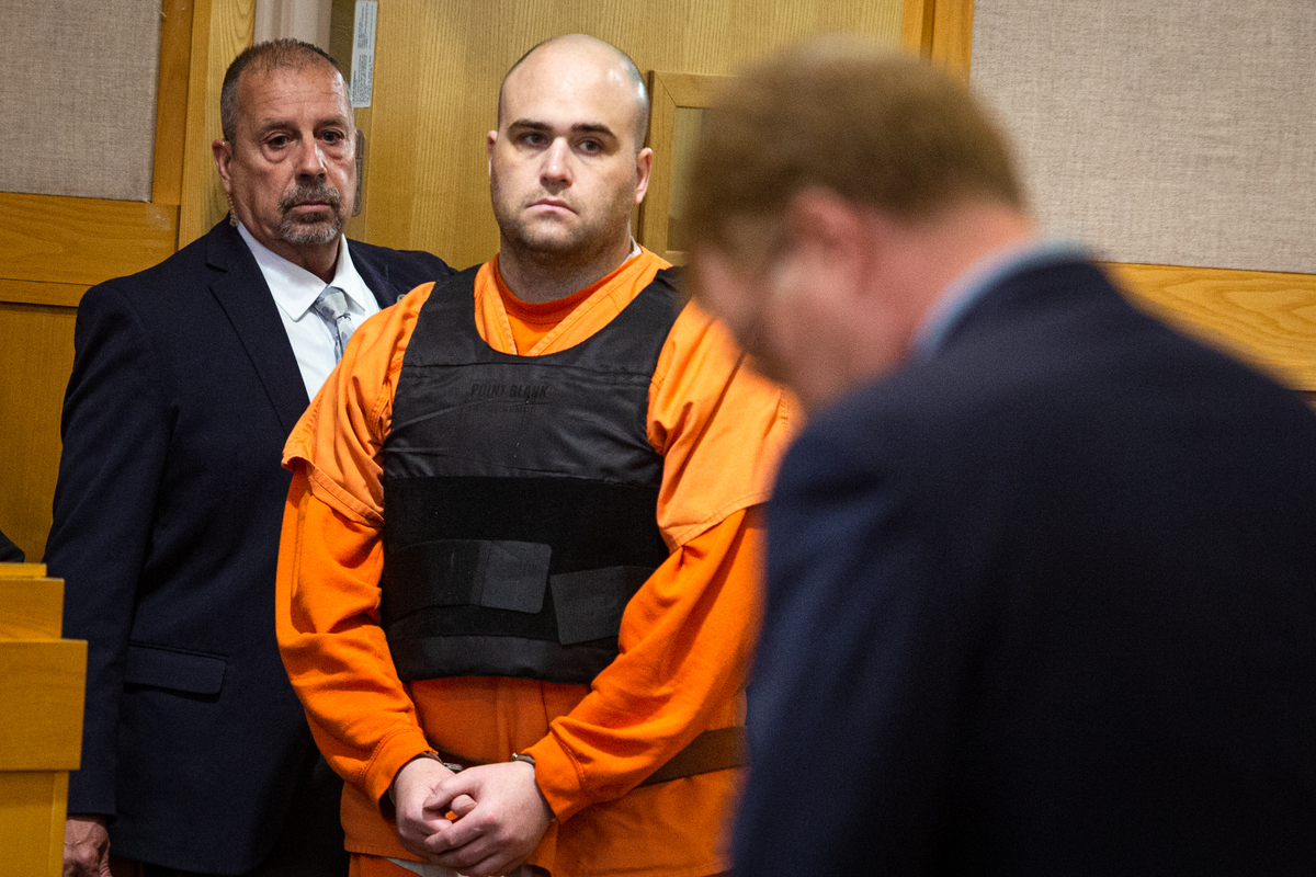 Affidavit describes grisly scene at Bowdoin home