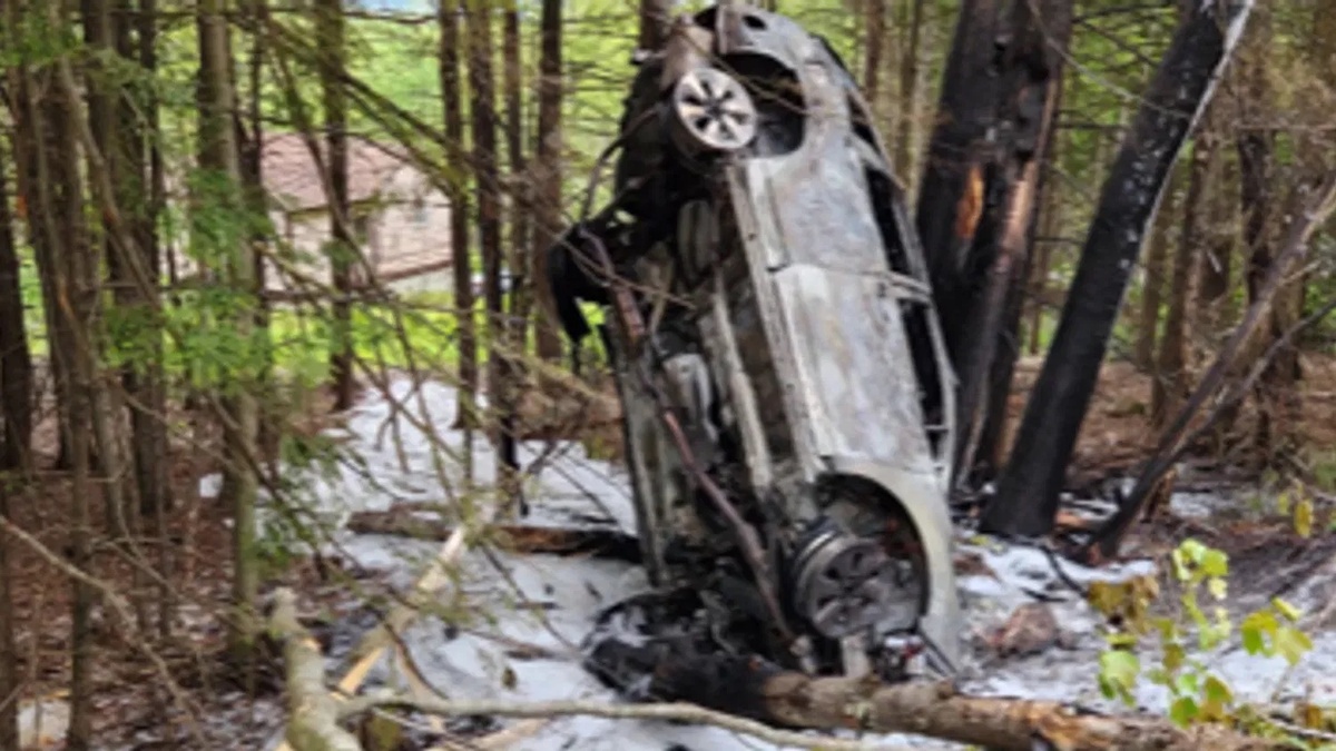 Stranger saves man from fiery Brownfield wreck