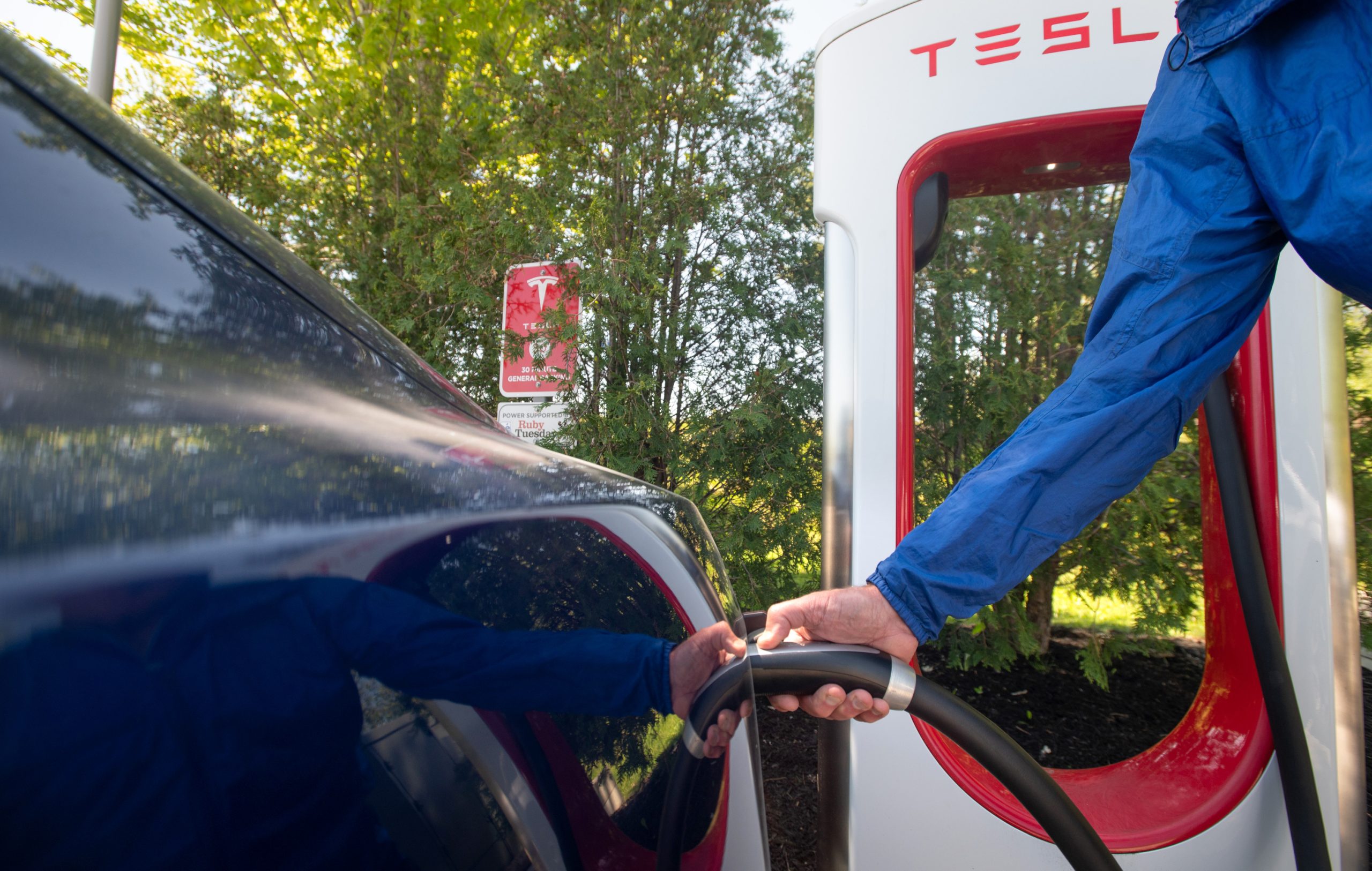 Electric vehicle standards force a new political debate in Maine