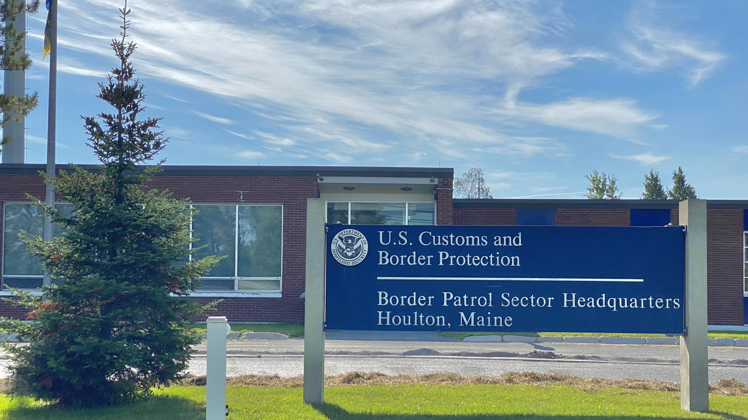 Maine bus line makes no move to stop allowing border patrol searches - Vimarsana News