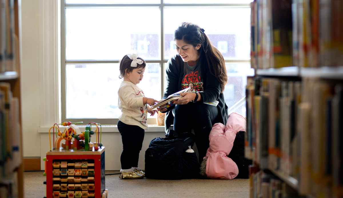 Dolly Parton nonprofit offering free books for kids expands in Maine