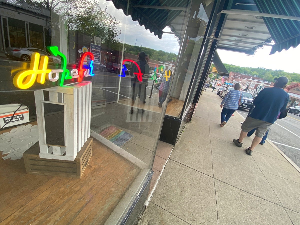 A 'Hopeful' sign may soon grace downtown Ellsworth - Vimarsana News
