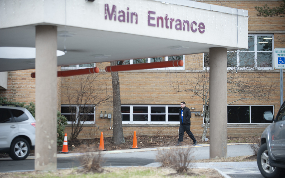 St. Joseph Healthcare dedicates new building to late Bangor couple - Vimarsana News