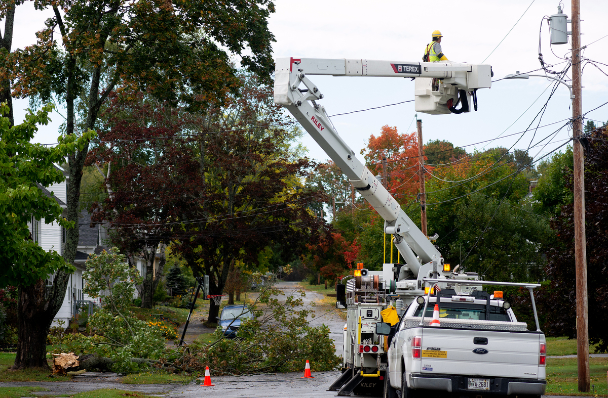 Crews work to restore power to thousands after storm