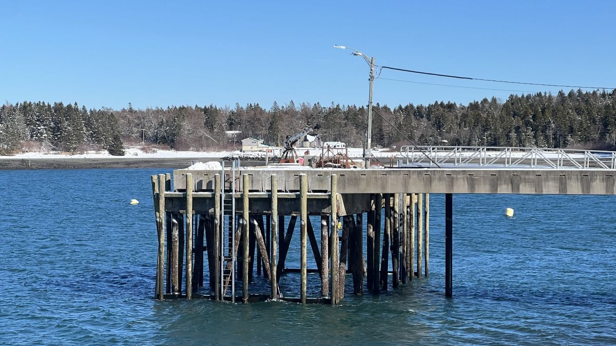 Cooke Aquaculture apologizes for damaging Lubec’s commercial pier