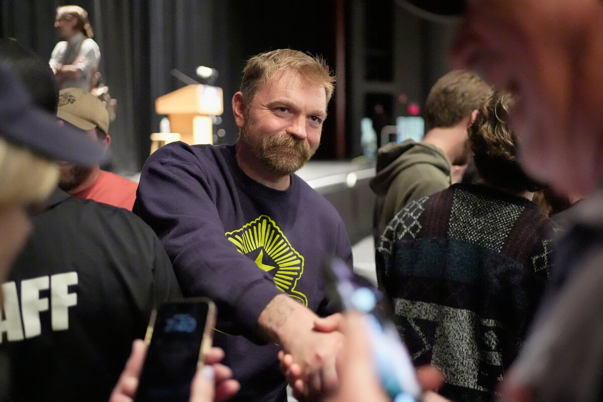 Inside Graham Platner’s attempt to reshape the Maine Democratic governor’s race