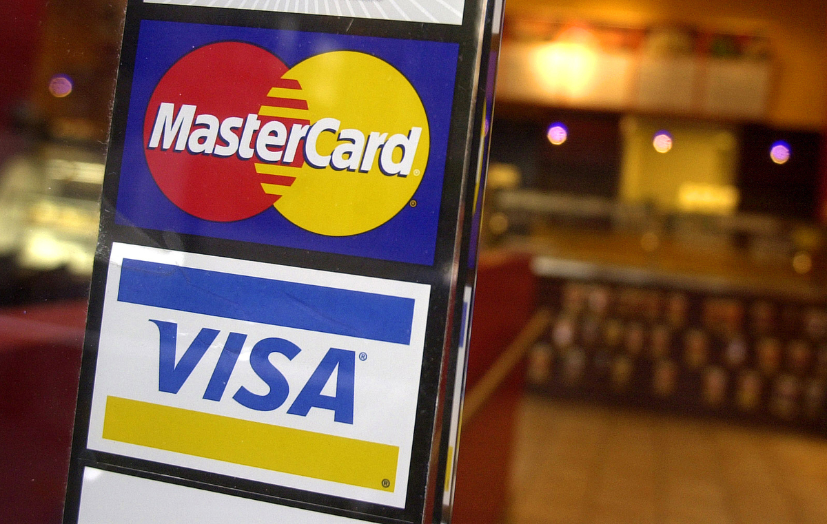 Credit card swipe fees cost Mainers. That’s why Congress should pass the Credit Card Competition Act.