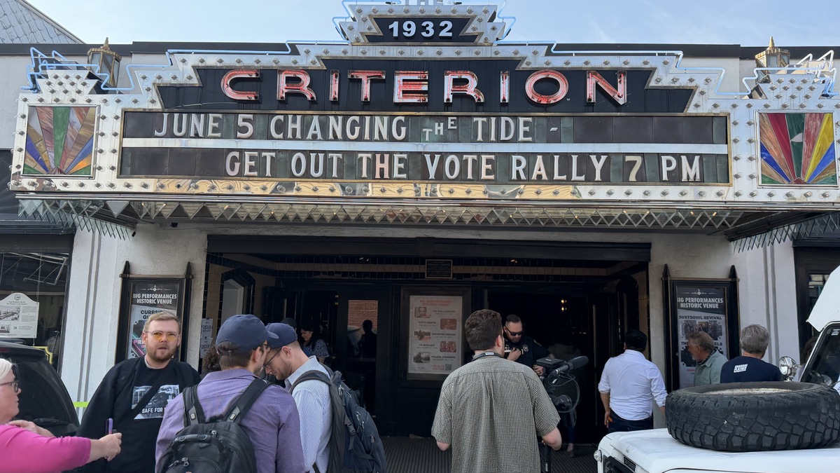 Image for Live updates: Graham Platner holds Bar Harbor rally amid new headlines