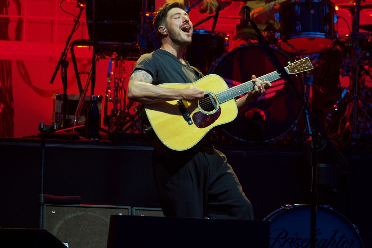 Photos: Mumford and Sons bring ‘Prizefighter' tour to Bangor Waterfront