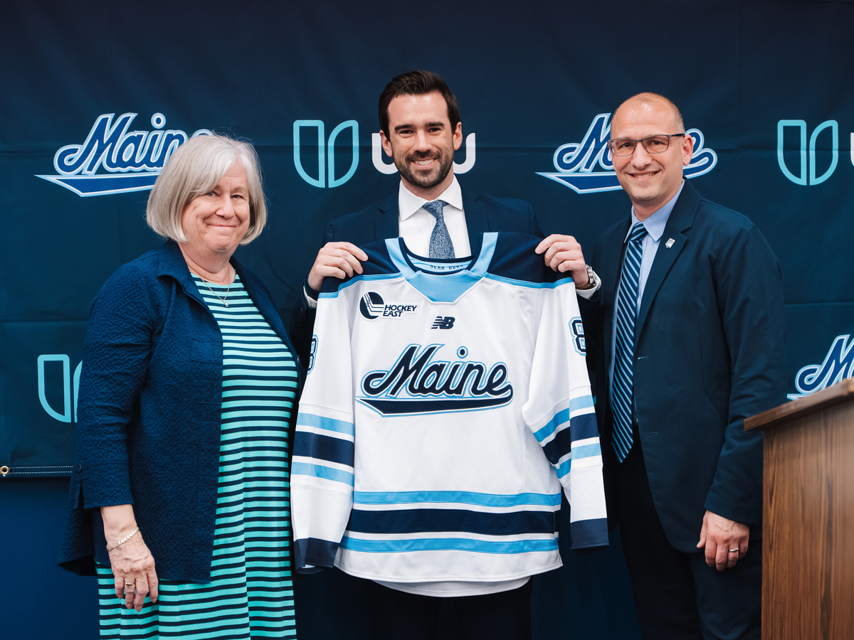 New UMaine women's hockey coach has high expectations for the program